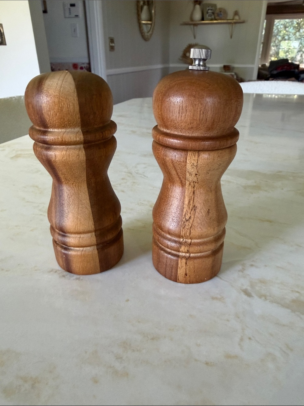 Wooden Salt and Pepper Mills - Natural Brown